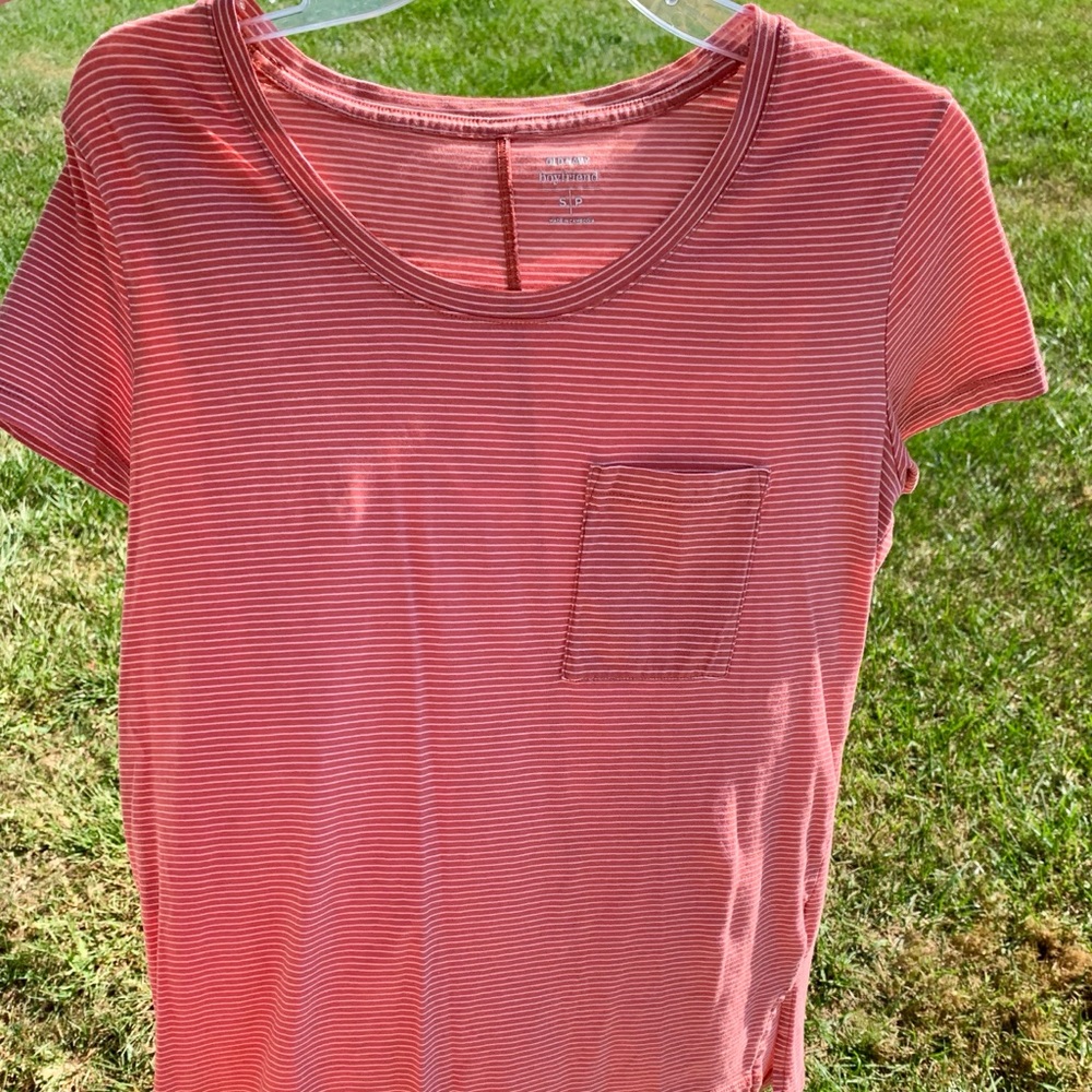 Short sleeve top